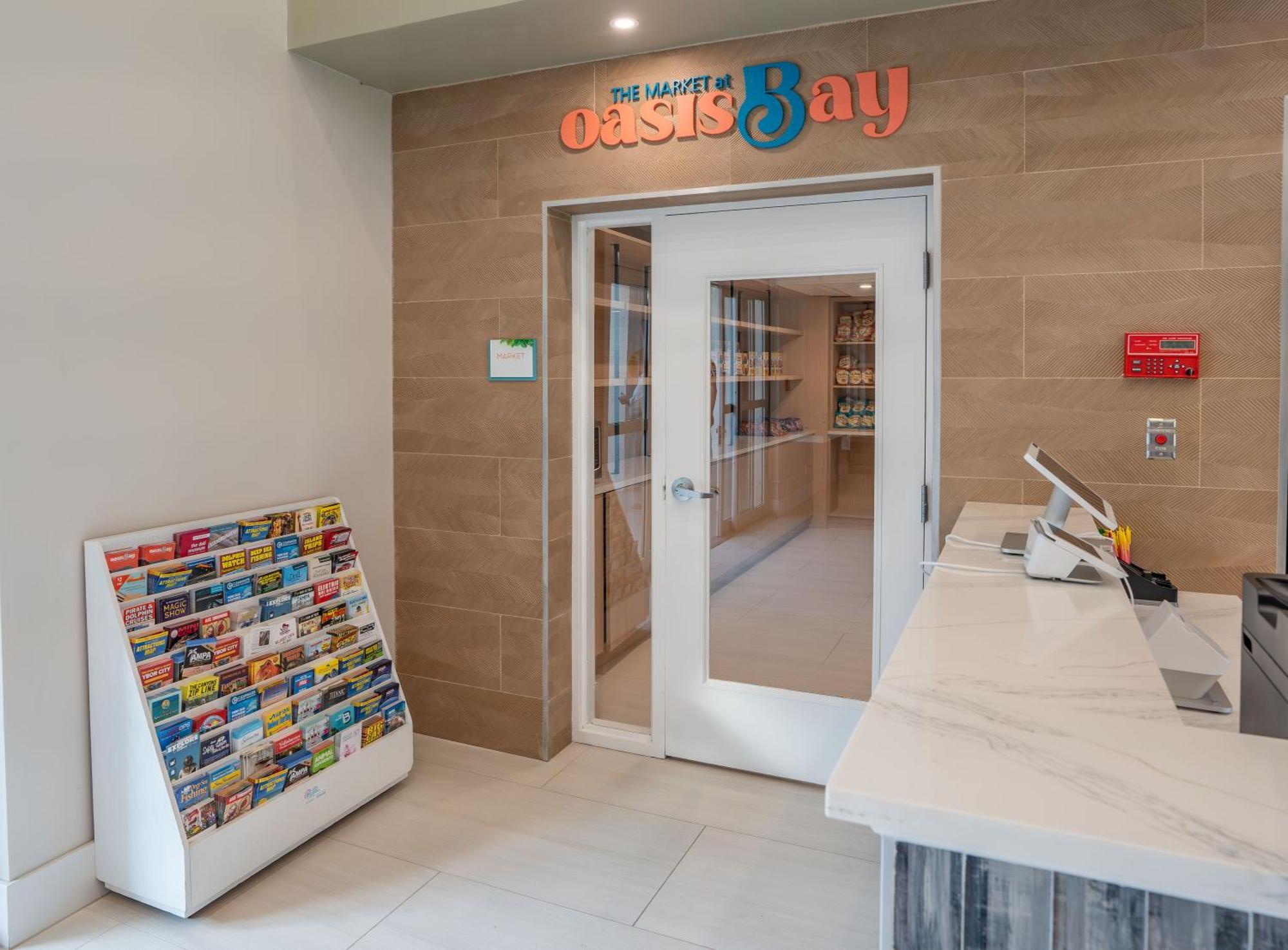 Oasis Bay Suites, Tampa, Busch Gardens, Usf Zewnętrze zdjęcie